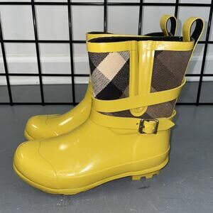 Burberry Yellow and Black Kids Rain Boots 33